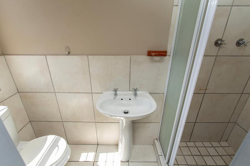 To Let 3 Bedroom Property for Rent in Normandie Western Cape